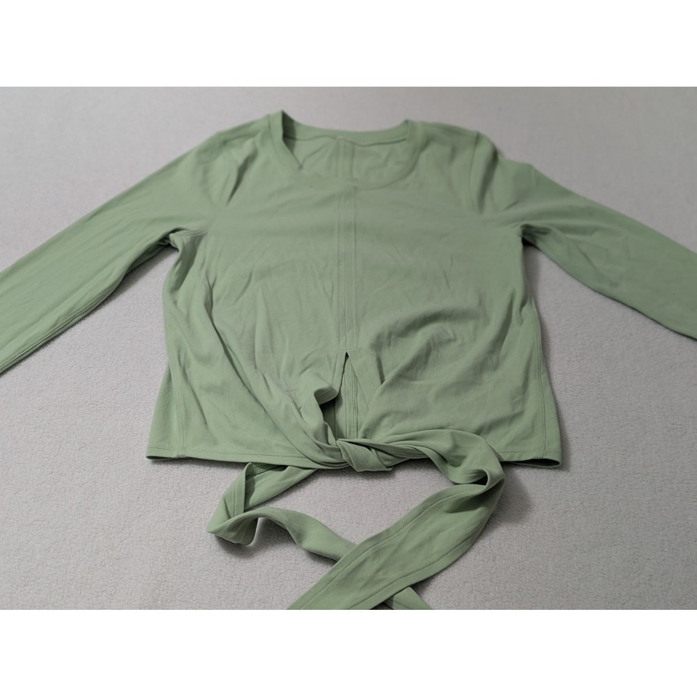 Lululemon Top Shirt Time to Restore Long Sleeve Nulu‎ Creamy Mint Size Yoga